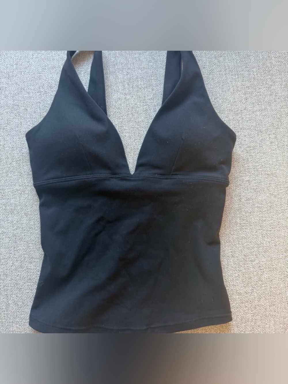ISO DFYNE V-Neck Sleeveless Tank Top